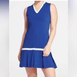 Women’s Slazenger V-neck sleeveless golf dress. Size Large